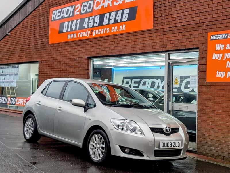 TOYOTA AURIS