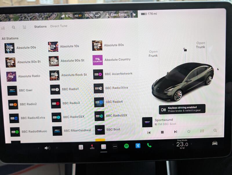 TESLA MODEL 3