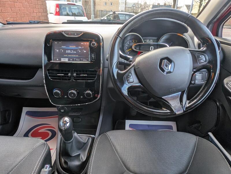 RENAULT CLIO