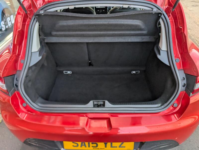 RENAULT CLIO