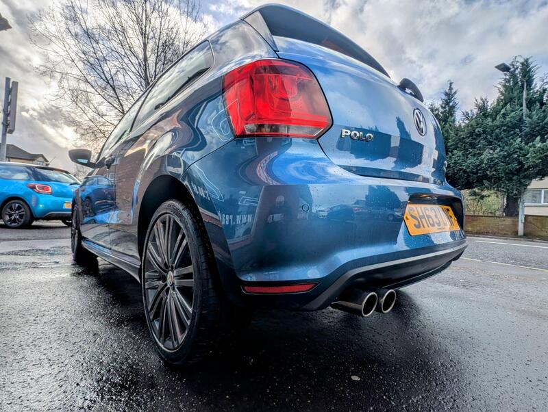 VOLKSWAGEN POLO