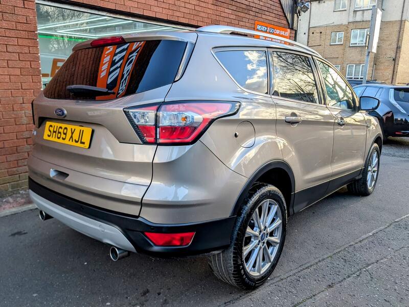 FORD KUGA