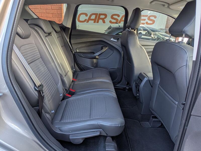 FORD KUGA