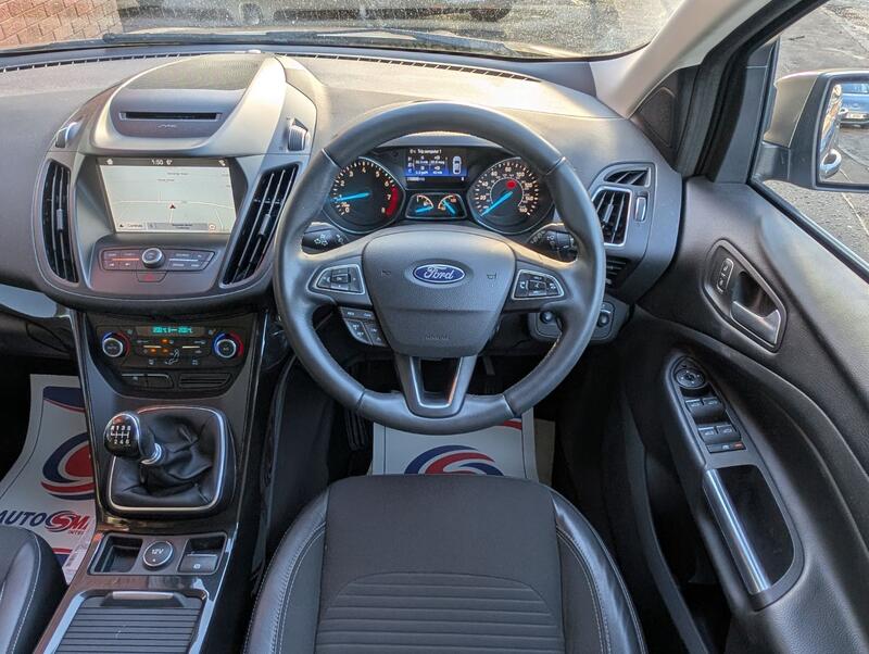 FORD KUGA