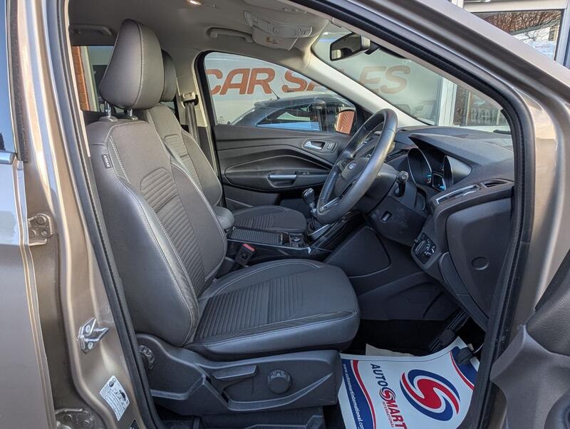 FORD KUGA